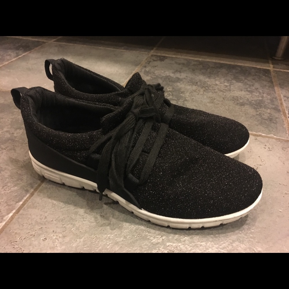 Mia Roadster Sneakers